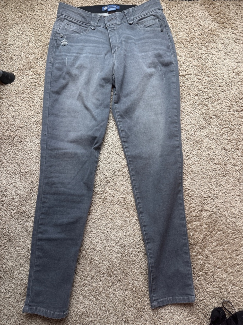 Democracy Women's Gray Skinny Jeans